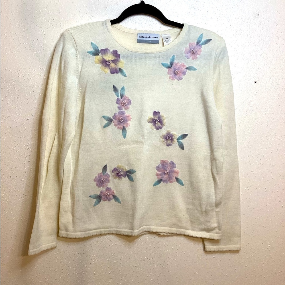 Alfred Dunmer Scallop Knitted Top with Beaded floral